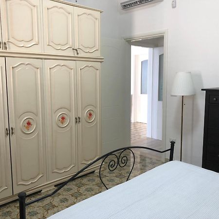 Casa Direttamente Sul Mare 1 Villa Марина ди Манкаверза Екстериор снимка